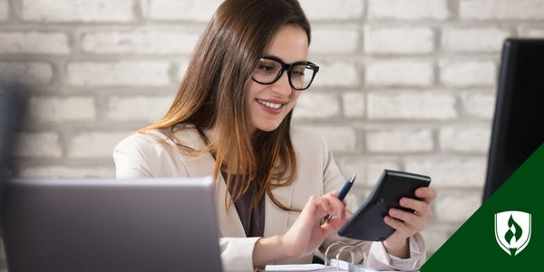 accounting vs finance