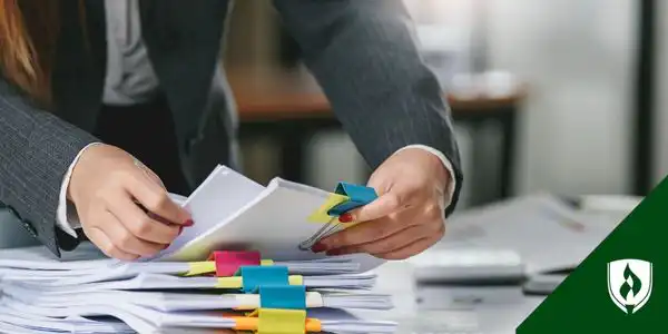 How to Become a File Clerk